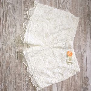 Mudpie crochet shorts